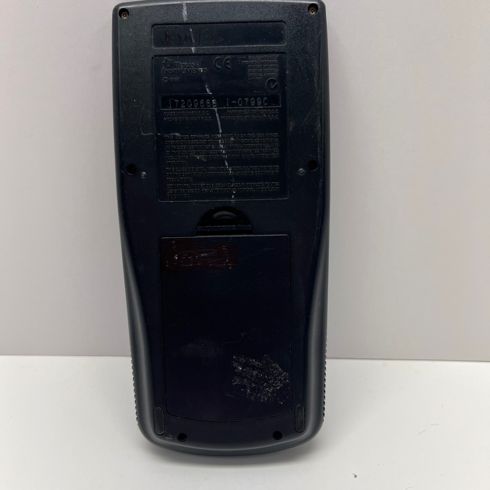Texas Instruments TI-89 Graphing Calculator CAS Black Advanced Math NO COVER - Picture 3 of 4
